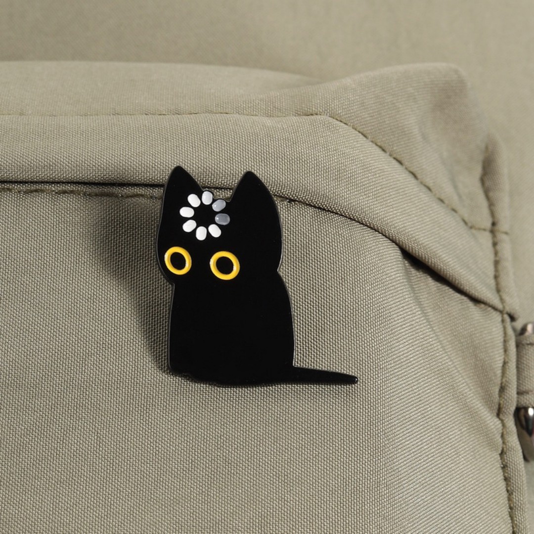 Pin de esmalte de gato negro l - Tech Accessories Backpack reseña y precio